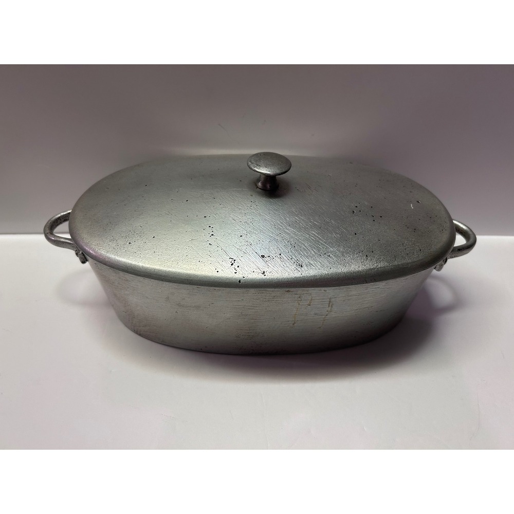 Vintage Unbranded Aluminum Oval Roaster Pan With Lid 11" Covered Cookware